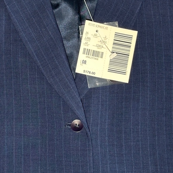 New Suit size 8 Petite Sophisticate pant suit - Picture 4 of 16